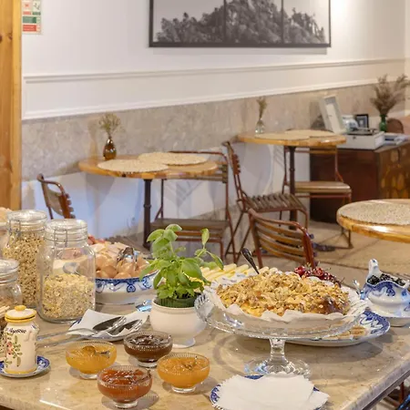 Casa Da Estefanea بيت ضيافة 3*